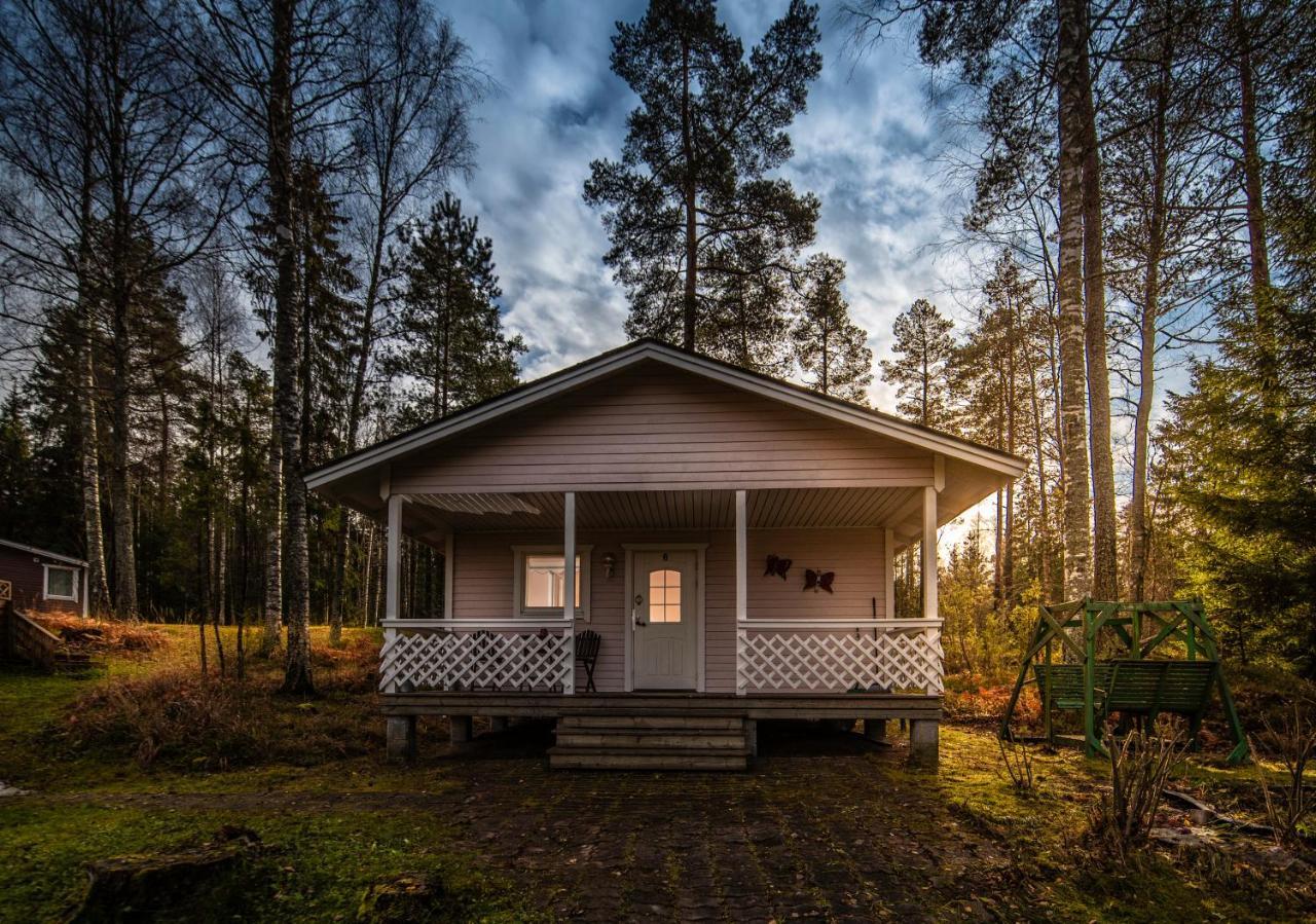 Juhlamenot Oy Vila Soderkulla  Exterior foto