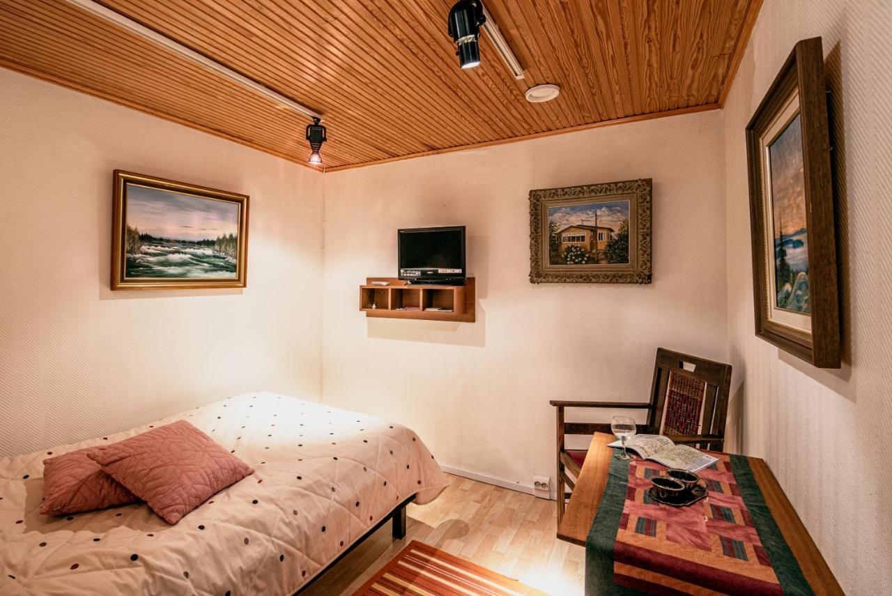 Juhlamenot Oy Vila Soderkulla  Exterior foto